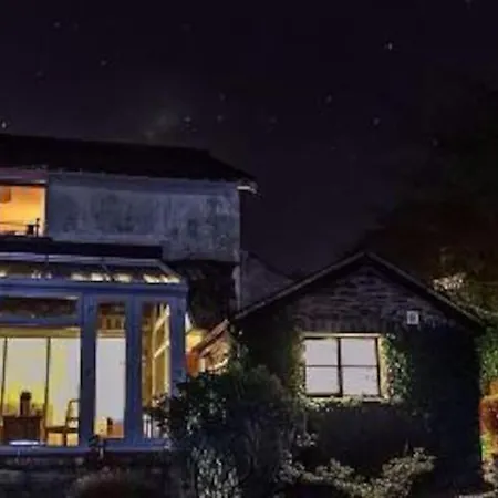 Winterfell Gorgeous Garden, Great Location Bowness-on-Windermere